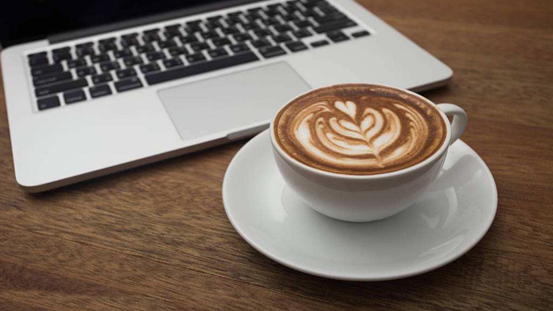 咖啡机什么品牌好?德龙咖啡机为你做一杯大师级咖啡