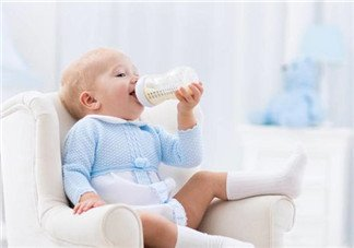 过敏的孩子要喝水解奶粉